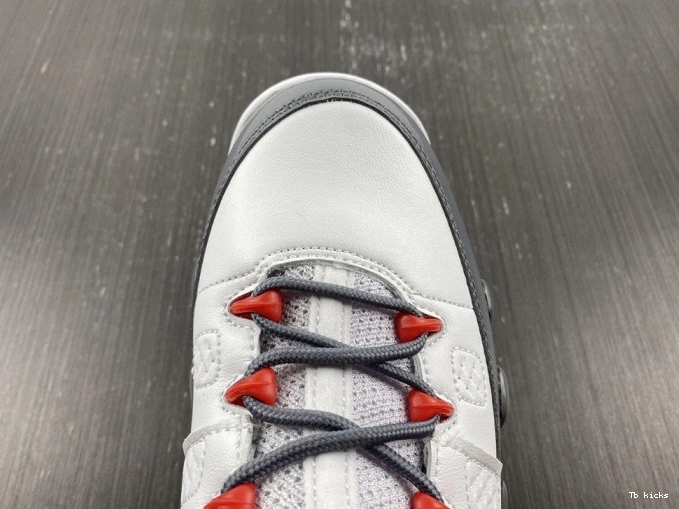 Reps TBK Fire CT8019-162 9 Red Jordan Air 0710